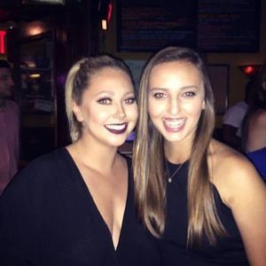 Meet your Posher, Chloe